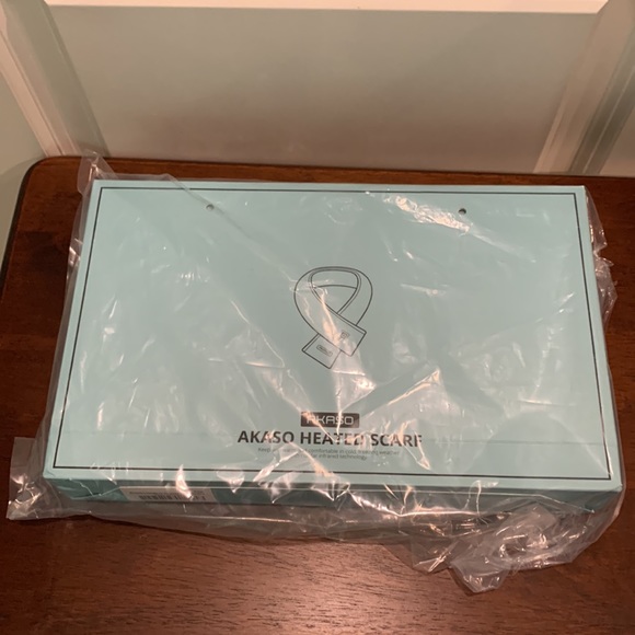 AKASO BRAND NEW IN BOX WIRELESS HEATED SCARF - Picture 10 of 10